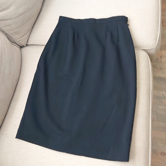 vintage Aquascutum England black wool pencil skirt midi - Picture 5 of 16